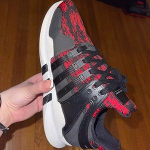 Adidas Eqt support, Red and black size 7 in kids